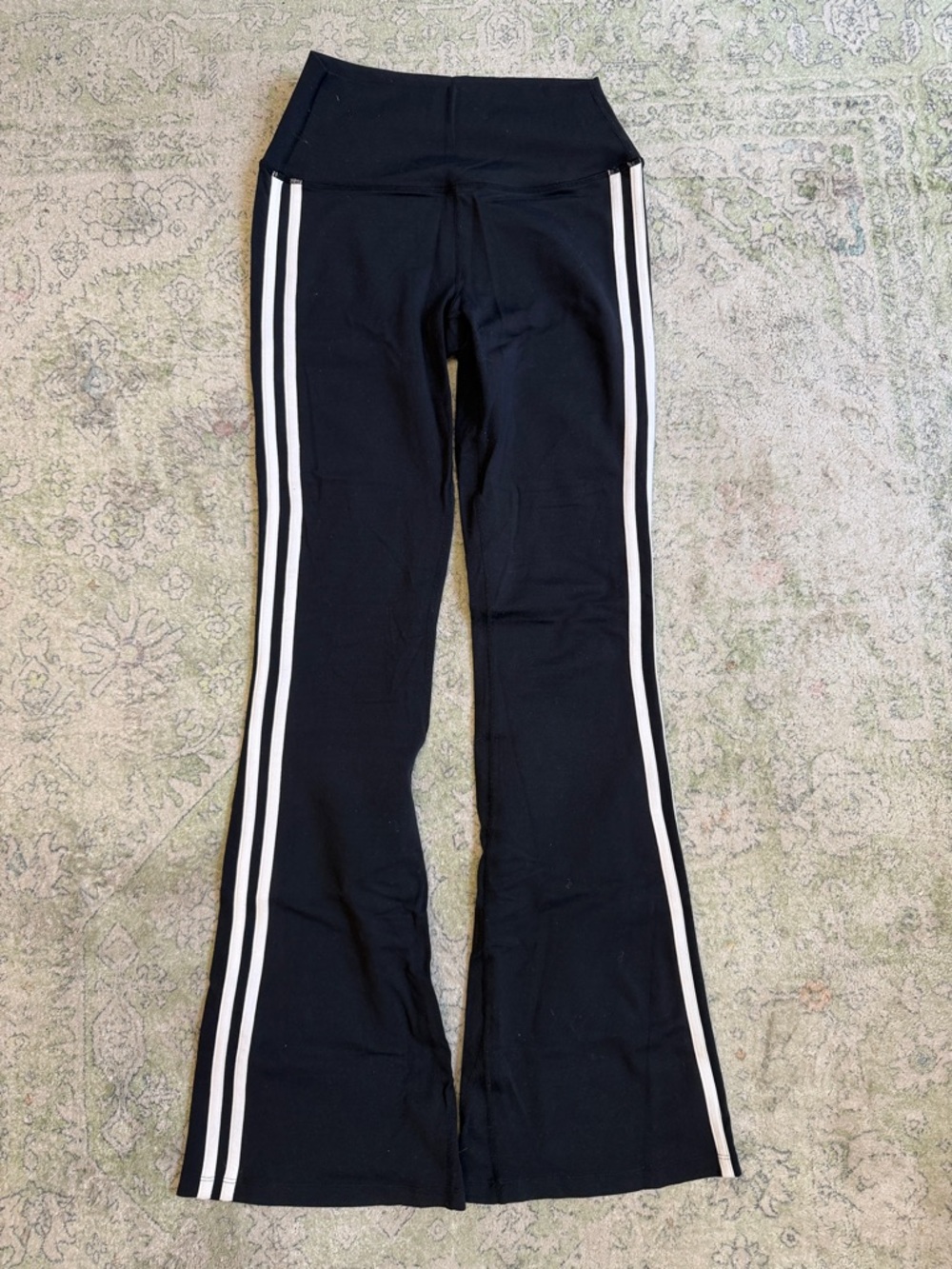 Splits 59 Flared Leggings with White Side Stripes